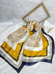 Elegant yellow and white scarf