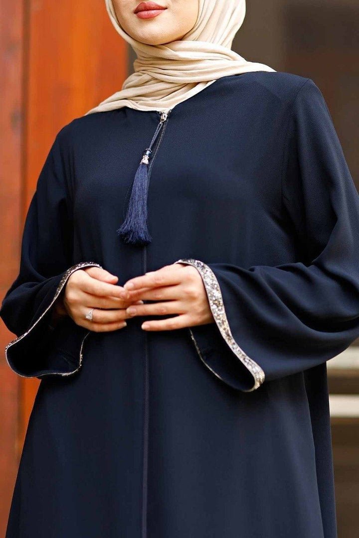 Saira Zipper Abaya With Beautiful Sleeve
